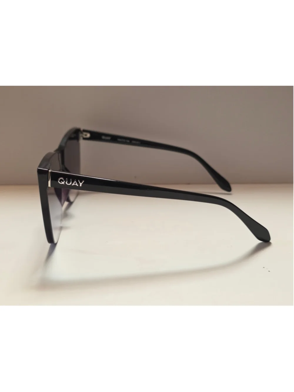 QUAY Come Thru Black Fade Oversized Cat Eye Sunglasses NEW